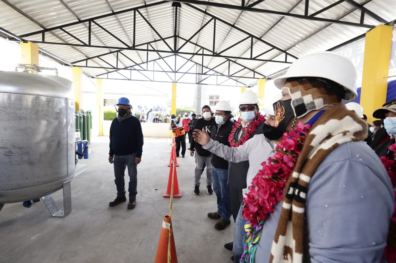 Ministro de Cultura inauguró planta de oxígeno y cadena de frío para el Pueblo Aimara en la región Puno