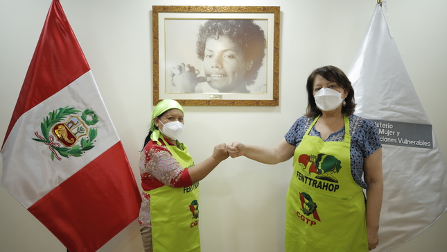 Reunión con trabajadoras del hogar en el MIMP