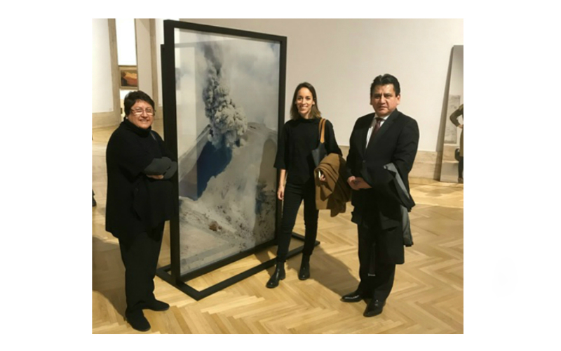 Elvira Velasquez, Elena Damiani y Pablo Cisneros.