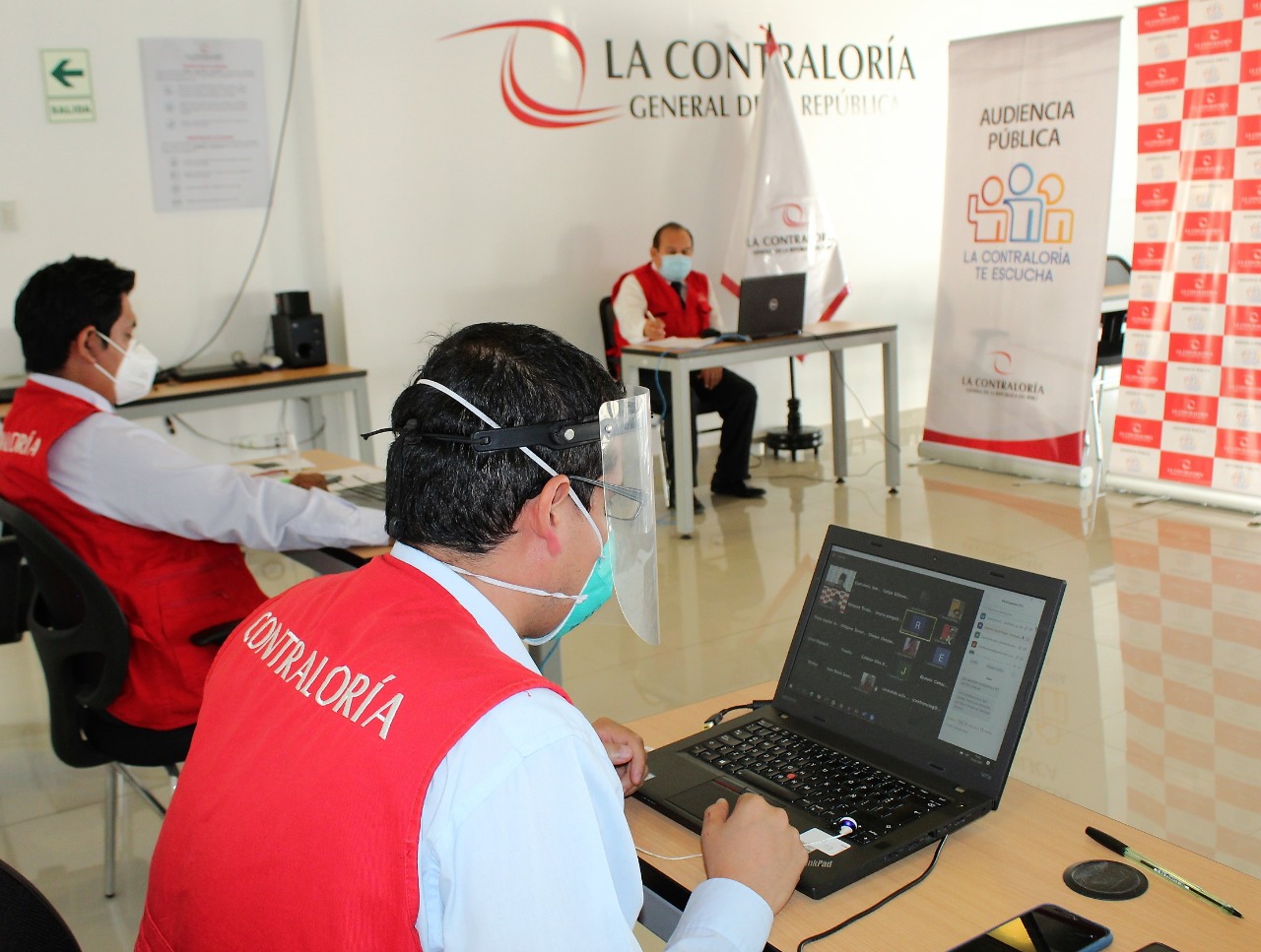 Ciudadanos y representantes de la sociedad civil organizada de los 43 distritos de Lima Metropolitana tendrán la oportunidad de presentar alertas o denuncias sobre el presunto uso inadecuado de bienes y recursos públicos en municipalidades y otras entidades del Estado durante la audiencia pública “La Contraloría te escucha”, que se realizará el próximo jueves 17 de marzo a las 3 pm.