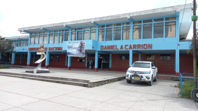 CGR alerta restricciones en procedimiento para servicio de Internet en Universidad Nacional Daniel Alcides Carrión