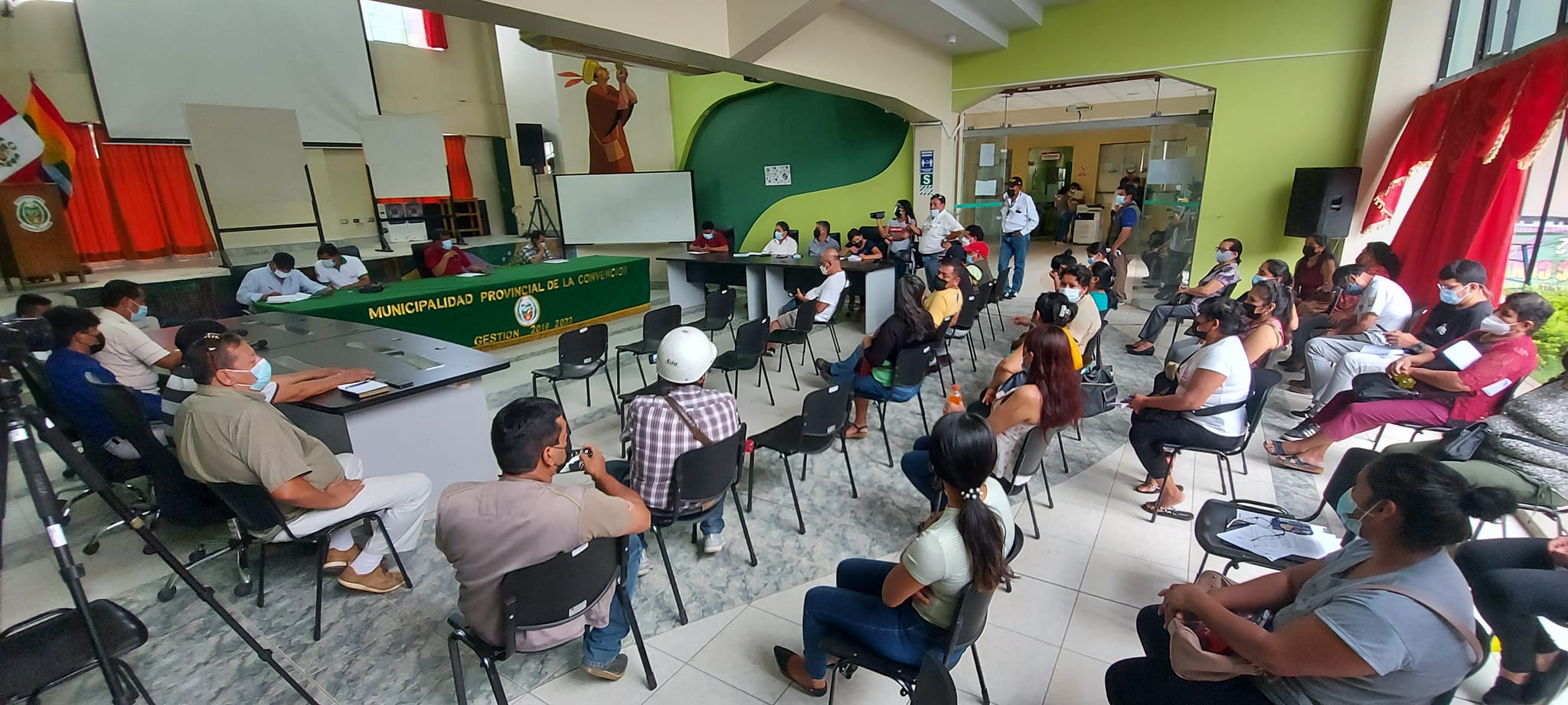 Suspenden hasta fin de mes obra del mercado satélite