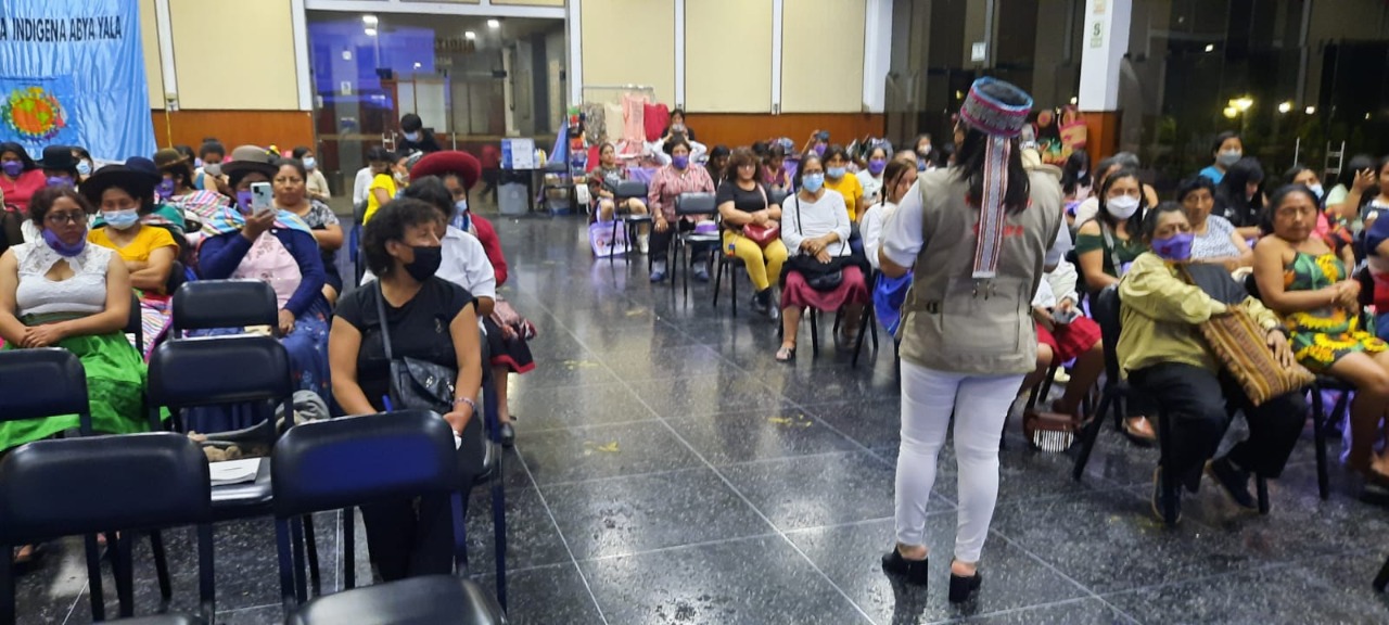 Ministerio de Cultura participó de jornada de fortalecimiento de capacidades a más de 100 lideresas de pueblos indígenas u originarios