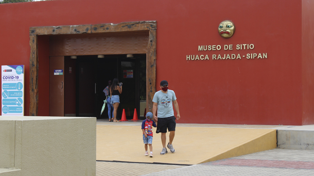 Museo Huaca Rajada   