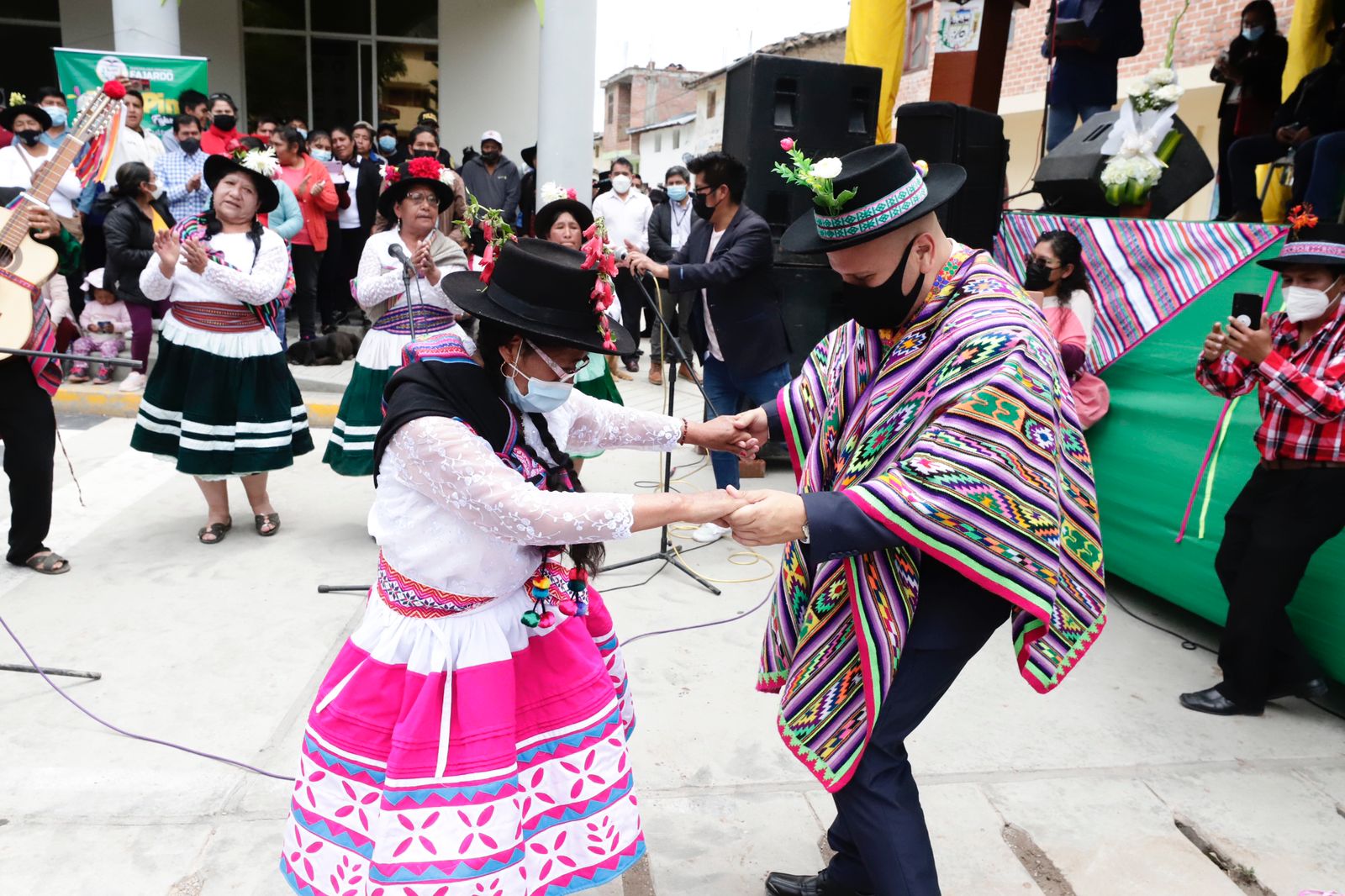 Ayacucho: Ministro de Cultura entregó Declaratoria de Patrimonio Cultural a danza Pum Pin Fajardino