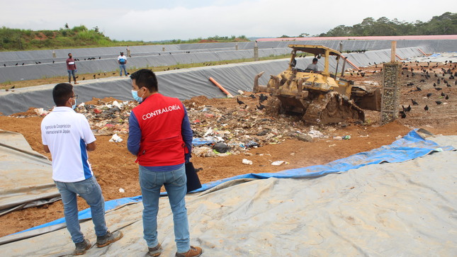 Auditores inspeccionan rellenos sanitarios en San Martín