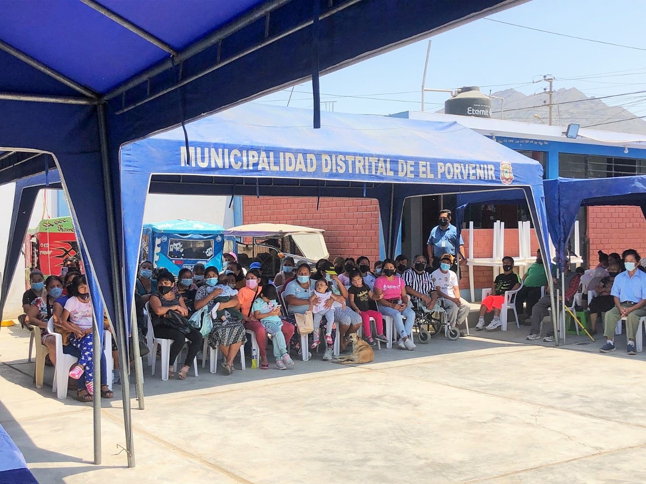 Fotografía de las personas que asistieron al evento