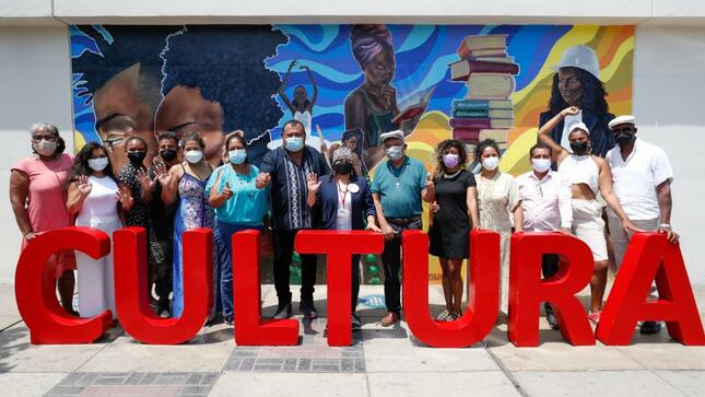 Perú intercultural: Ministerio de Cultura presentó mural de artista afroperuano para promover la diversidad cultural
