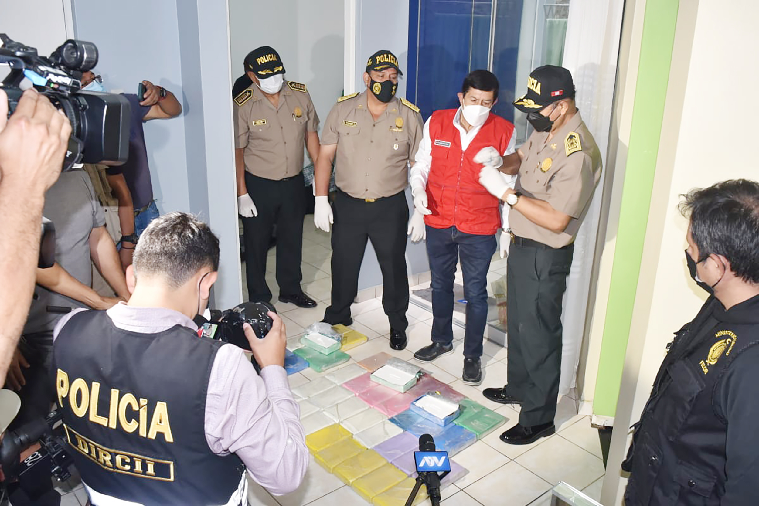 Equipos especiales de la Policía Nacional siguen tras los pasos de Los Dinámicos del Centro