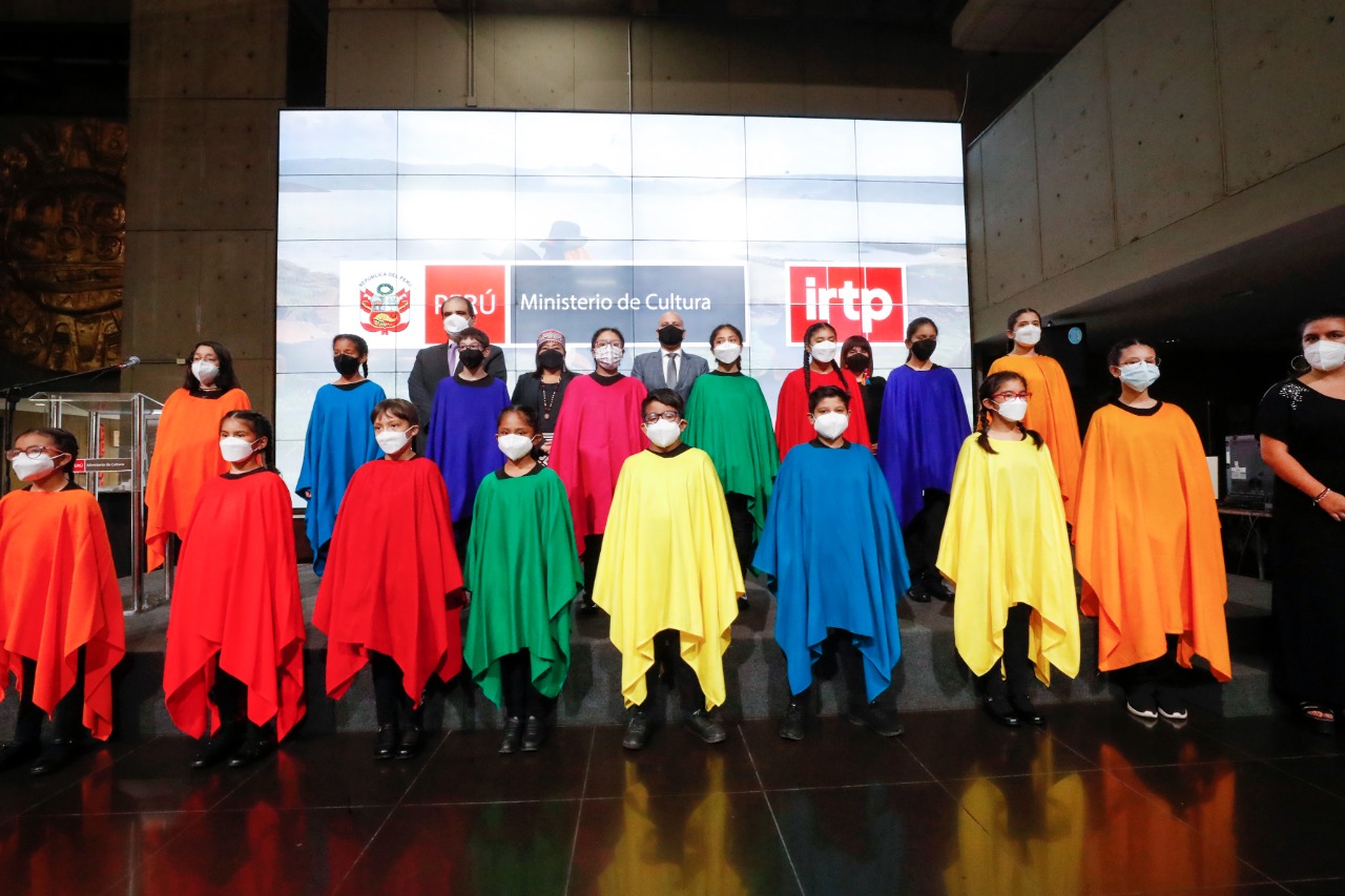 Ministerio de Cultura presentó Himno Nacional del Perú interpretado por el Coro Nacional de Niños en Lenguas Indígenas u Originarias
