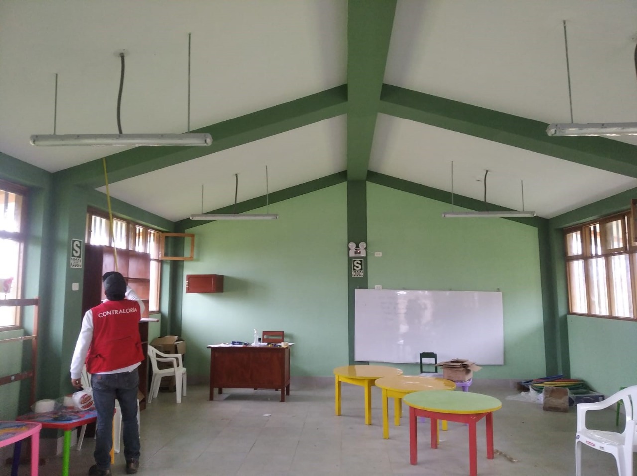Equipo de auditoría detectó irregularidades en obras de colegios en Jaén.