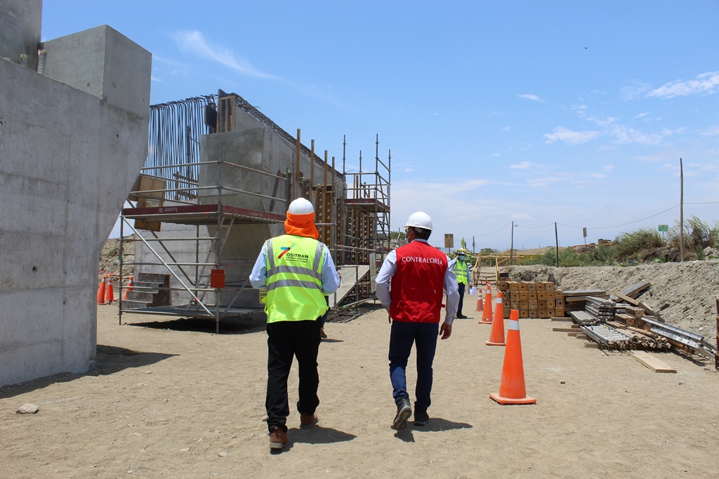 Contraloría verificó avances de Vía Evitamiento Chimbote y verificó que puente Lacramarca se construye dentro del cauce del río