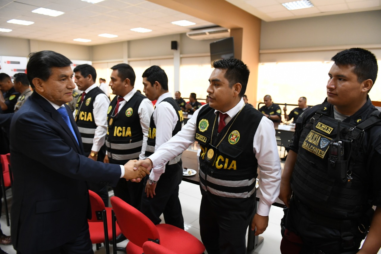 Ministro Morán destaca convenio firmado con Luz del Sur en favor de efectivos que cumplan destacada labor.