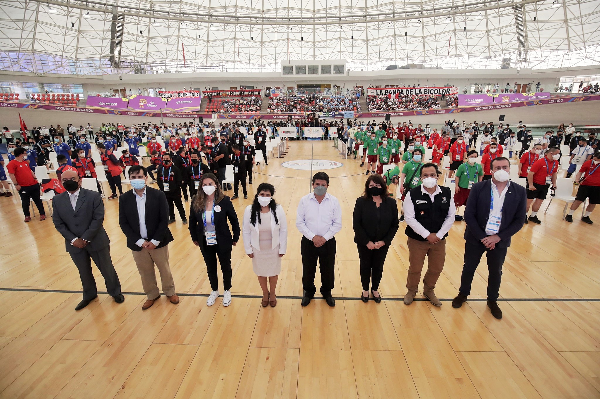 La ceremonia de inauguración de la Tercera Copa Mundial de Futsal Down 2022, se realizó con la presencia del Presidente de la República, Pedro Castillo Terrones, la primera Dama de la Nación, Lilia Ulcida Paredes Navarro, la ministra de la Mujer y Poblaciones Vulnerables, Diana Miloslavich Tupac; el presidente del Consejo Nacional para la Integración de la Persona con Discapacidad (CONADIS), Marco Antonio Gamarra La Barrera, la presidenta del Colectivo Down Perú, Gissely Alvarado Ramírez; el director ejecutivo del Proyecto Legado, Federico Tong Hurtado entre otras autoridades.