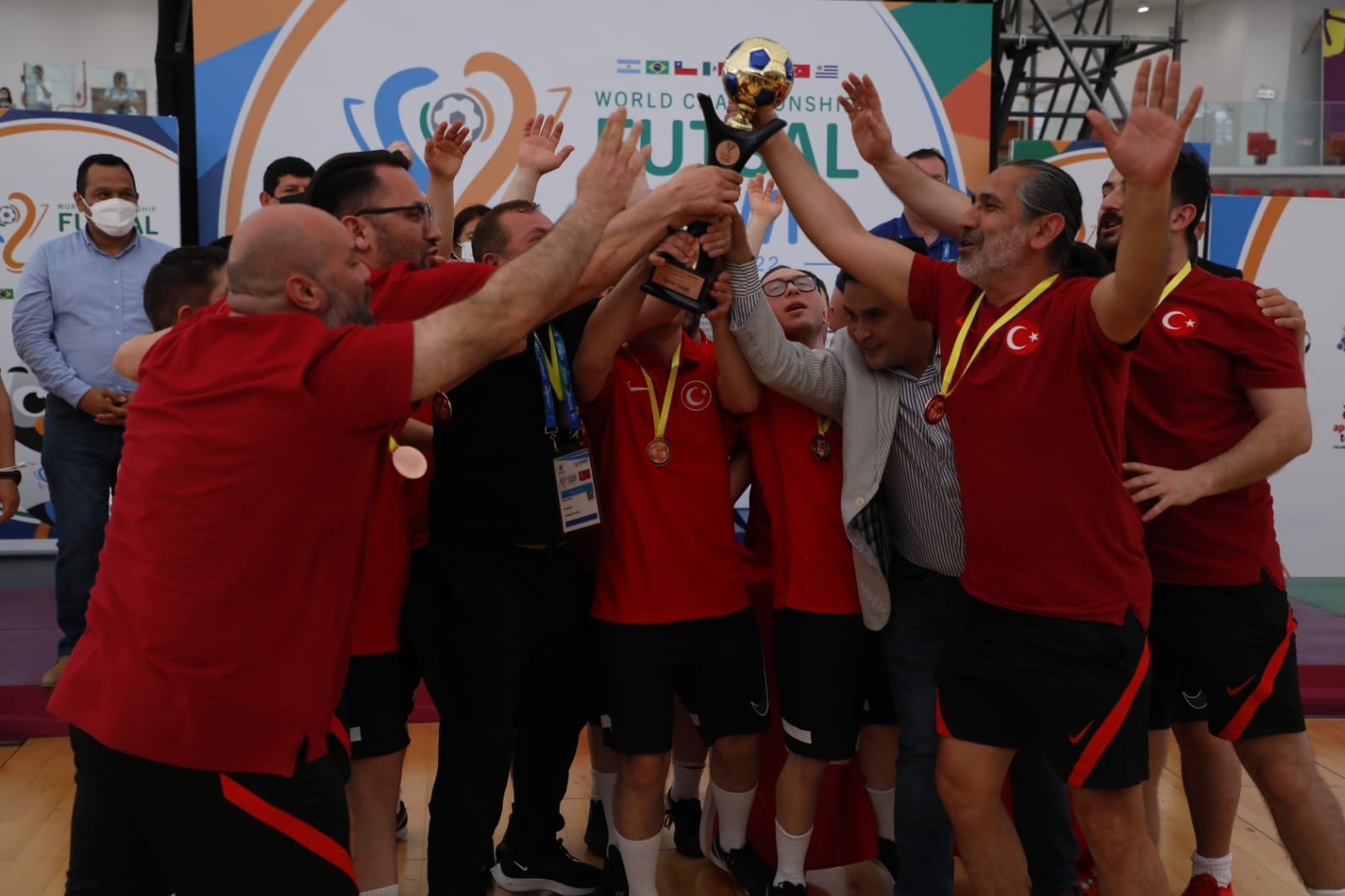 Equipo de Turquía quedó en tercer lugar en la Tercera Copa Mundial de Futsal Down 2022