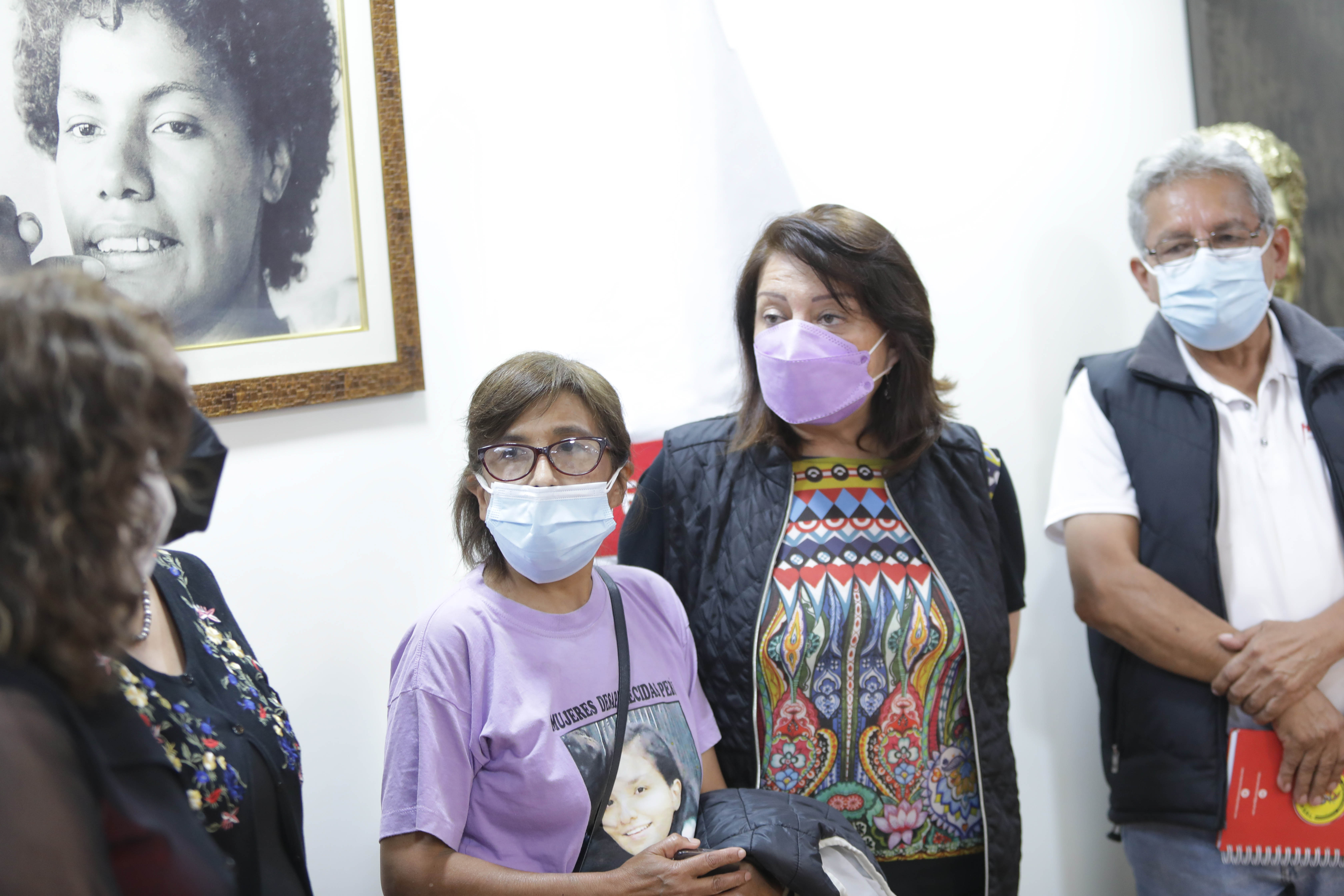 Padres de Solsiret se reunieron con la ministra de la Mujer y poblaciones vulnerables