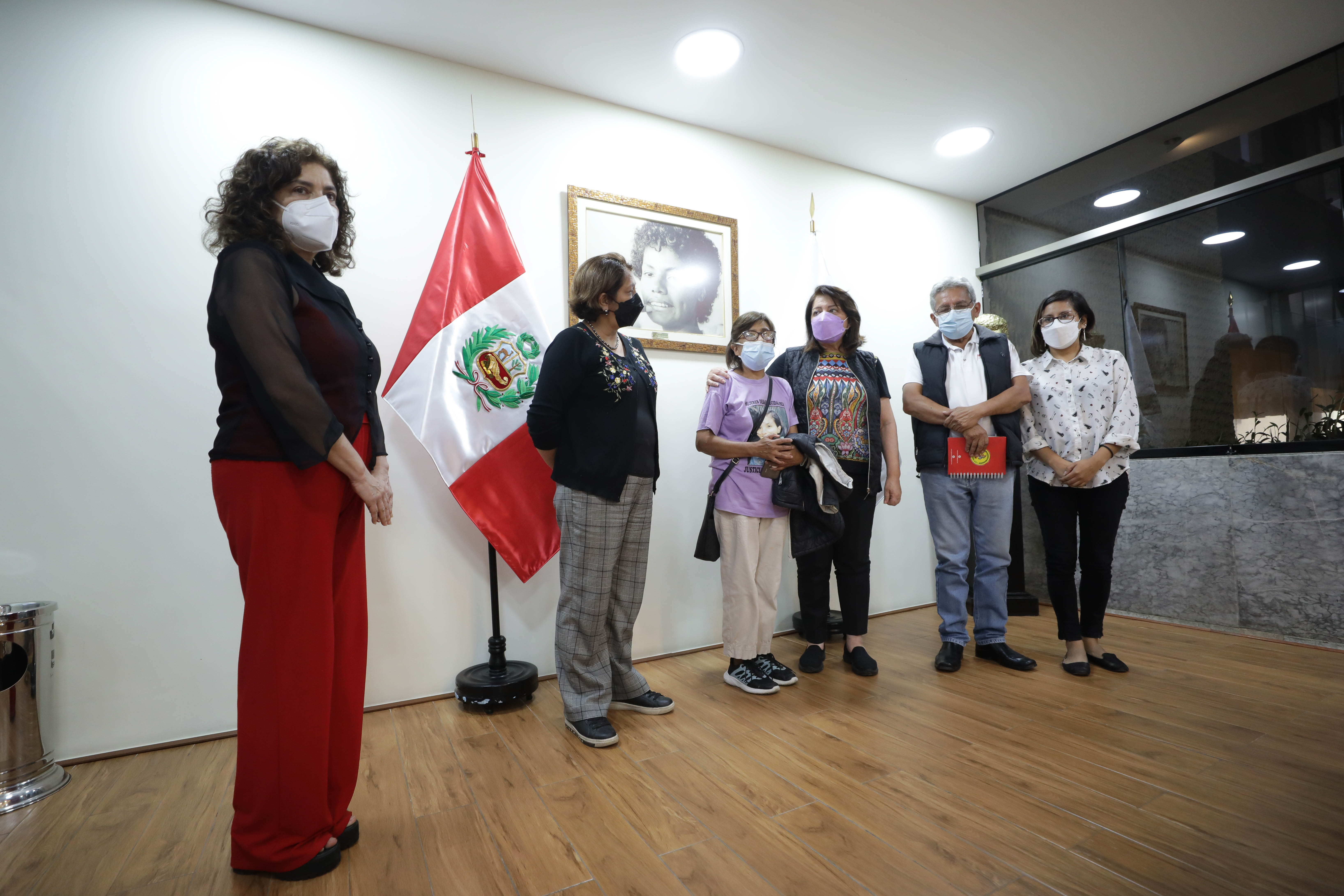 Padres de Solsiret se reunieron con la ministra de la Mujer y poblaciones vulnerables