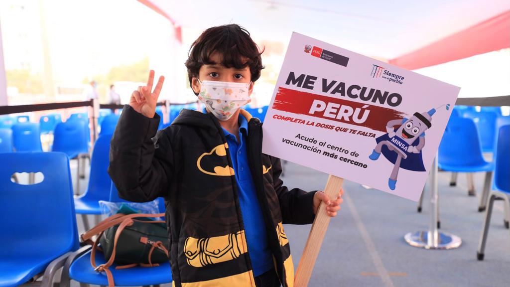 Más de 300 000 niñas y niños recibieron la vacuna contra la COVID-19 durante Semana Santa