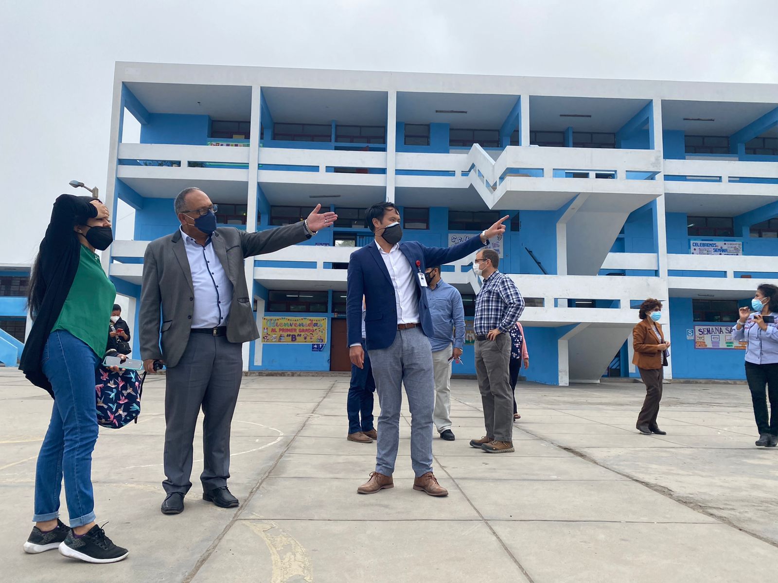 Comunidad Educativa, Autoridades del GORE Callao y Escuelas Bicentenario celebran acuerdo sobre proyecto de la IE General Prado