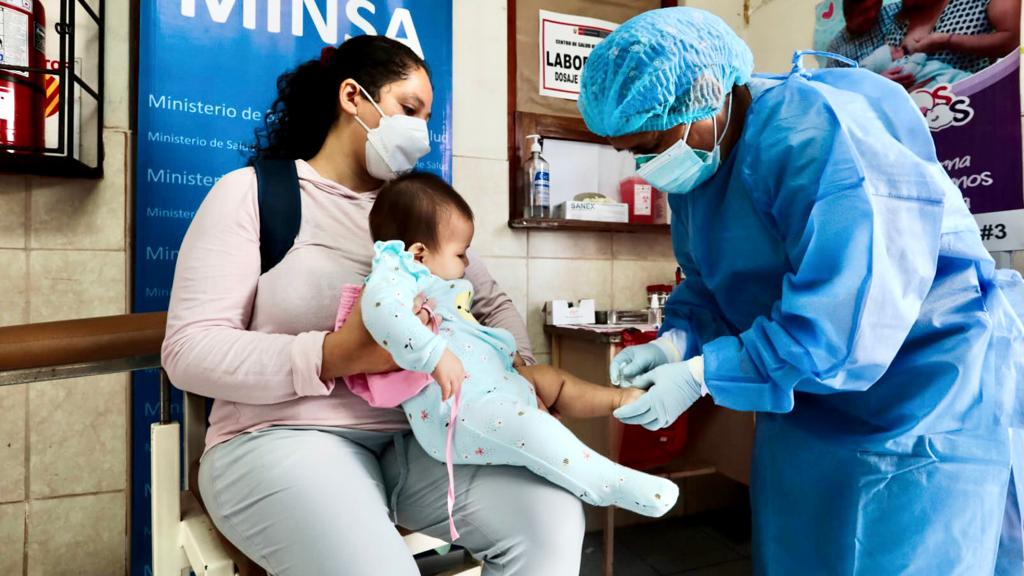 Minsa insta a padres de familia a acudir a establecimientos de salud para realizar descarte de anemia de sus menores hijos