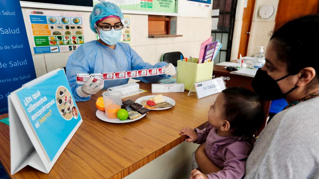 Minsa insta a padres de familia a acudir a establecimientos de salud para realizar descarte de anemia de sus menores hijos