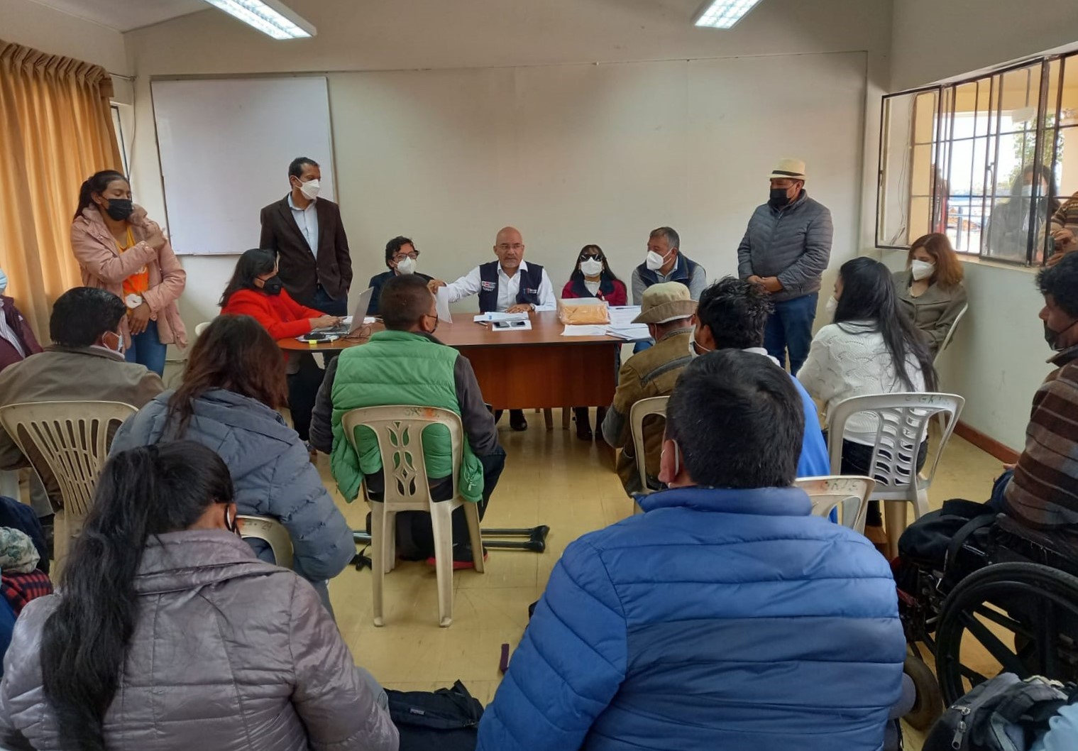 “Mesa técnica de diálogo para el desarrollo del departamento de Cusco” contó con la participación del presidente del Conadis, Marco Antonio Gamarra La Barrera, el Gerente Regional de Desarrollo Social del Gobierno Regional del Cusco, así como de representantes del Consejo Regional de Integración de las Personas con Discapacidad y representantes de las Organizaciones de Personas con Discapacidad de la región.