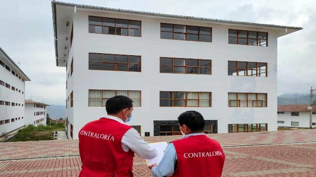 Modificaron de forma irregular bases de concurso para obra en UNTRM de Amazonas