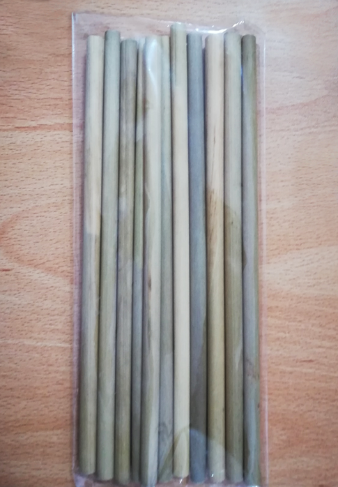 Cañitas de biodegradables empacadas