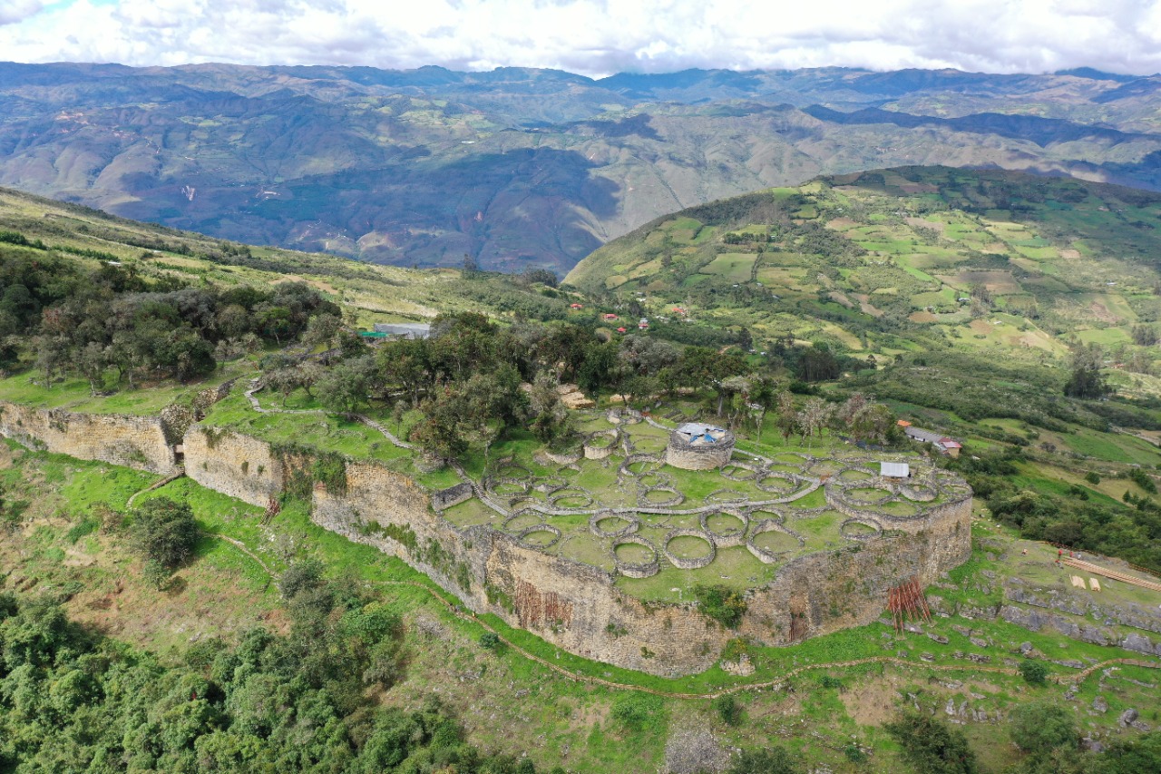 Ejecutan levantamiento de información del área colapsada y zonas críticas del Complejo Arqueológico de Kuélap