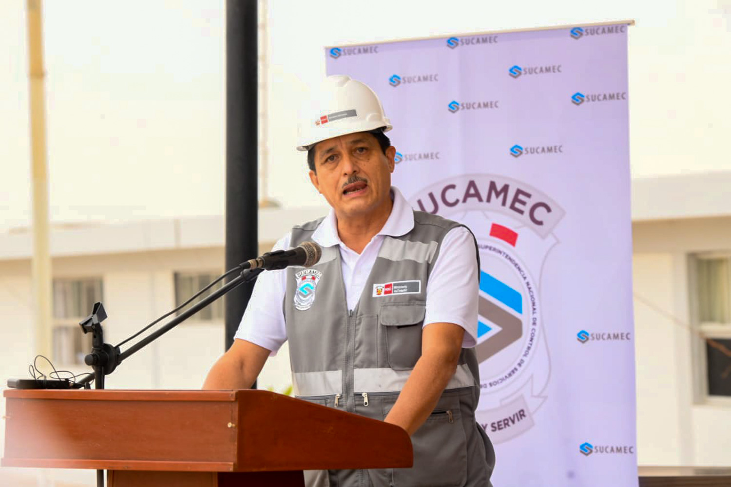 Pisco: Ministro Chávarry lideró destrucción de 167 toneladas de pirotécnicos decomisados por la Sucamec
