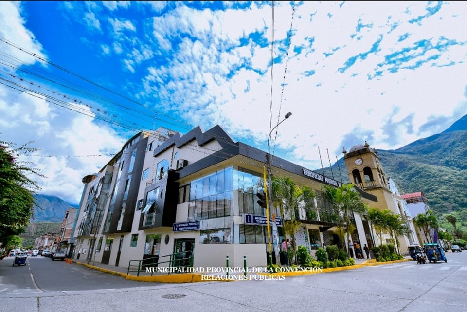 Rotunda oposición a las pretensiones de modificar la ley del canon