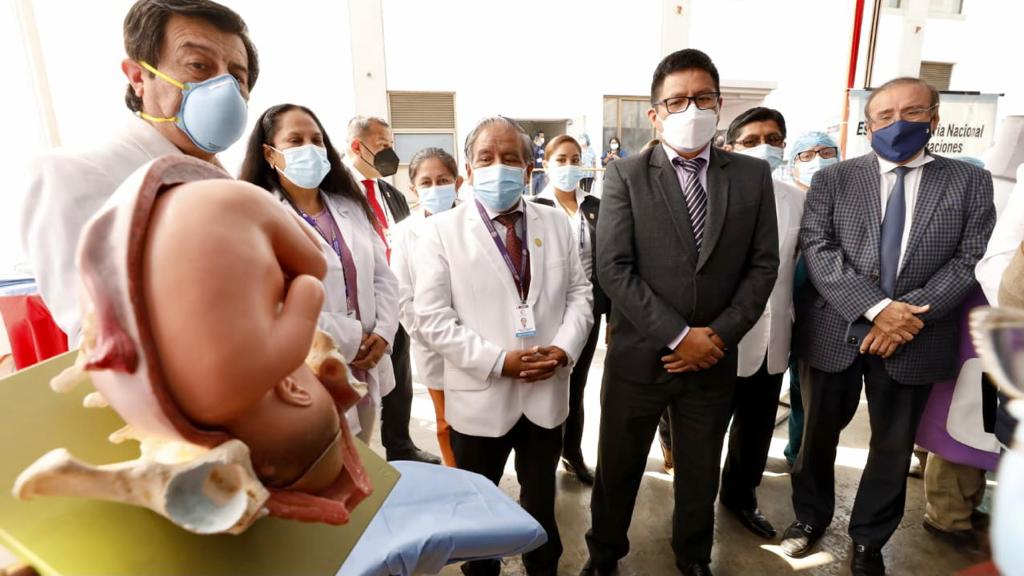 Ministro de Salud resaltó la importancia de los controles prenatales para lograr un embarazo saludable