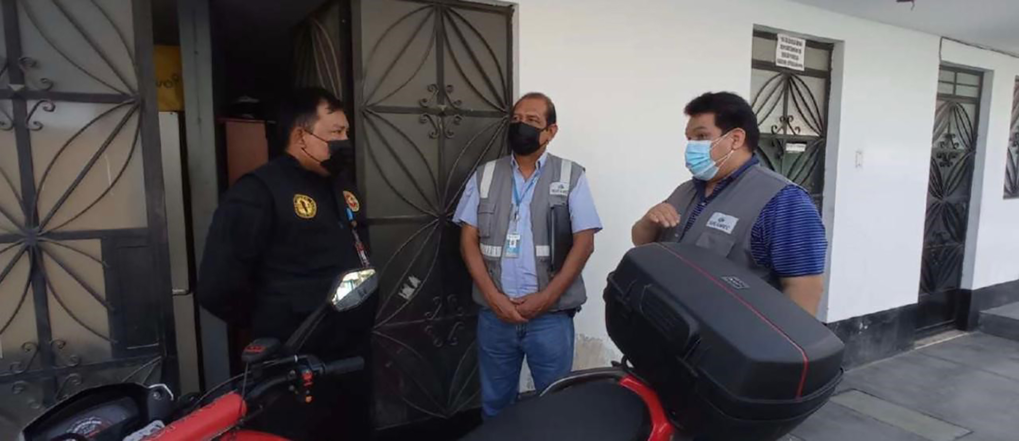 Intervienen empresa que brindaba servicios de seguridad sin autorización en San Juan de Lurigancho. Personal de la Sucamec constató que la empresa The Best Security S.A.C. no tenía autorización de funcionamiento. La PNP inició investigación por el delito de usurpación de funciones.