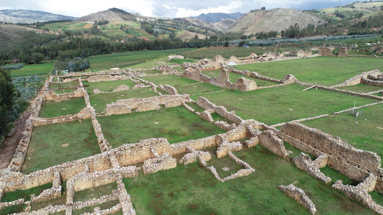 Ministerio de Cultura: Actualizan la interpretación cultural del monumento arqueológico de Wiraqochapampa