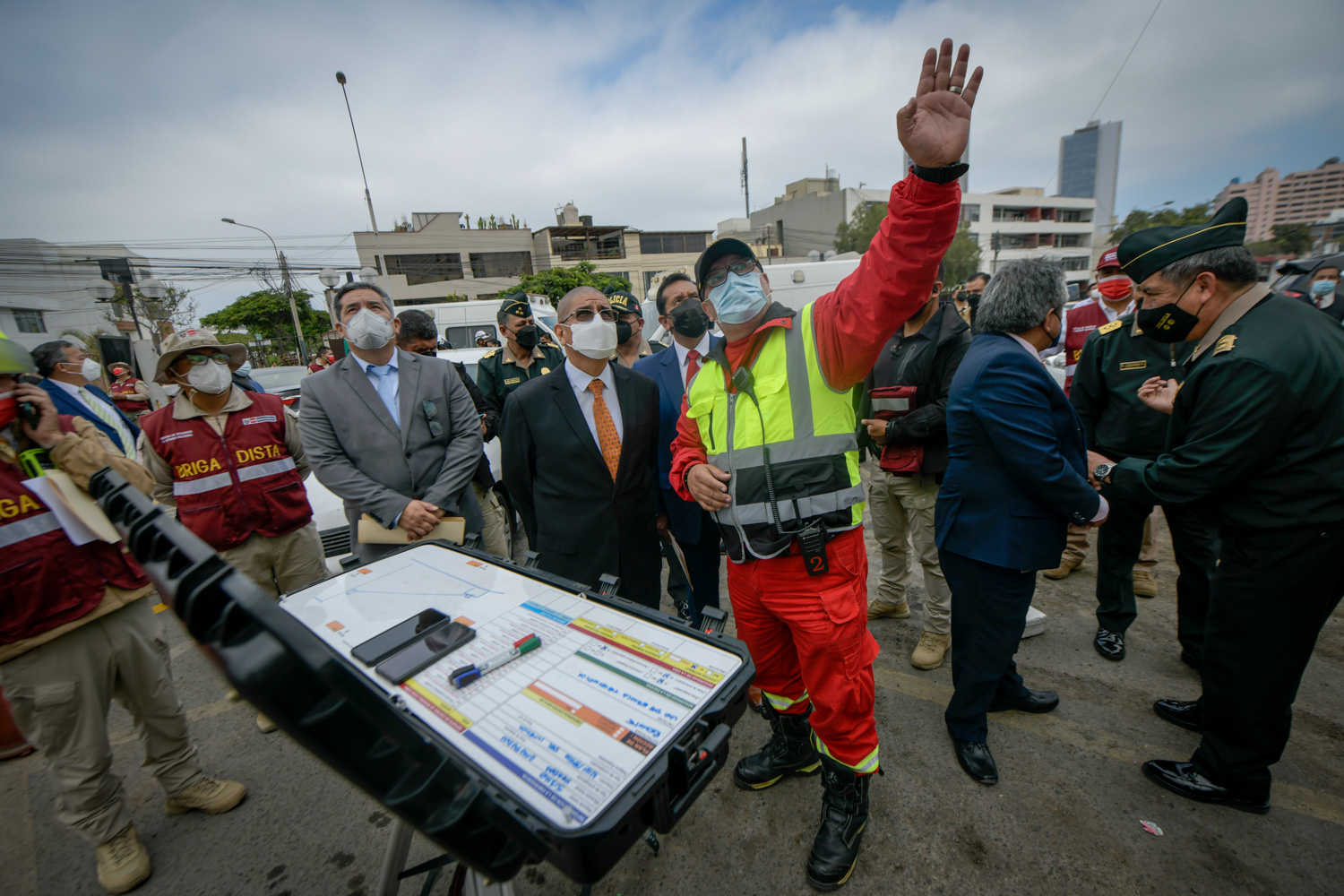 Servidores del mininter demostraron cultura preventiva en simulcaro muiltipeligro
