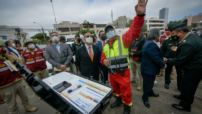 Servidores del mininter demostraron cultura preventiva en simulcaro muiltipeligro