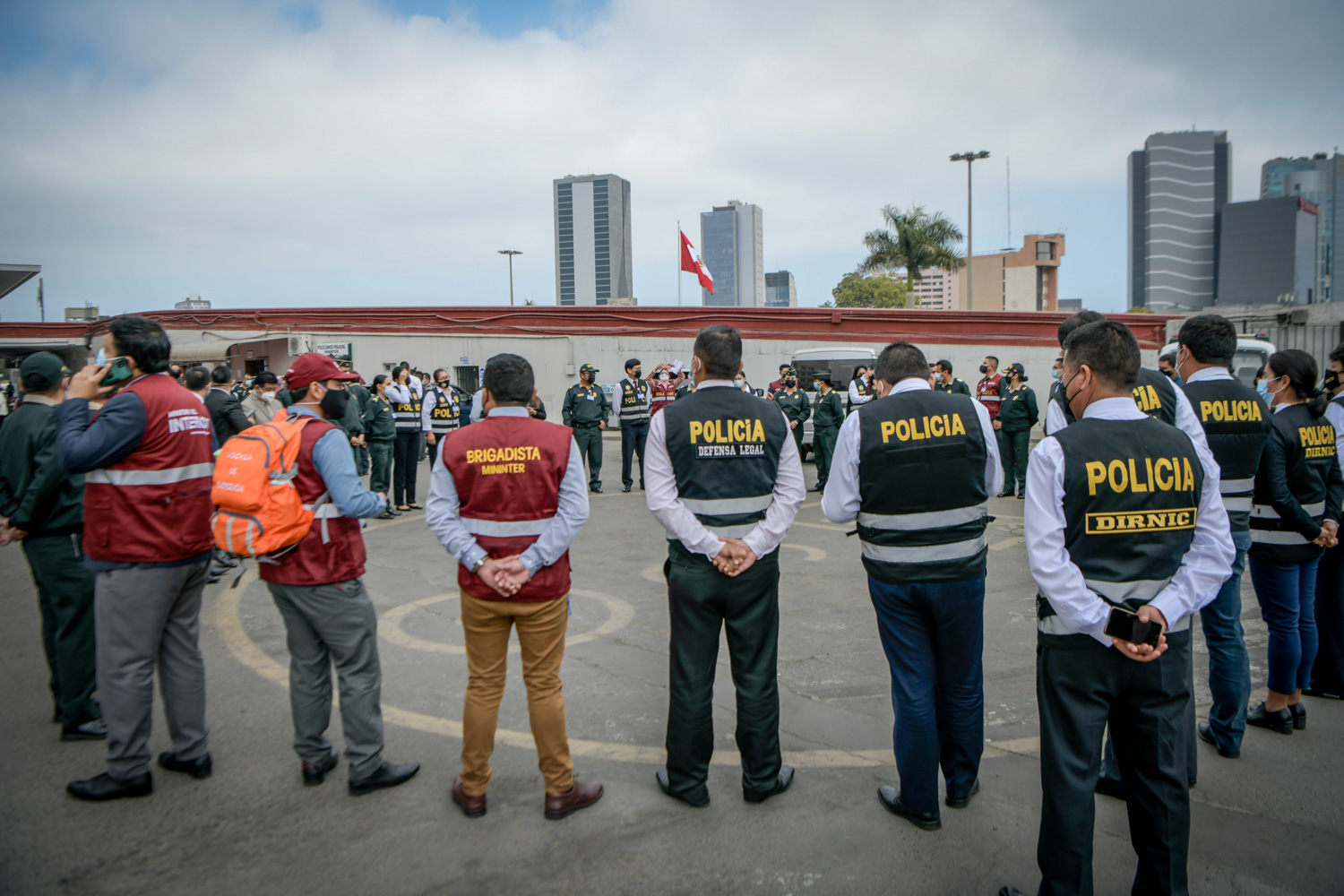 Servidores del mininter demostraron cultura preventiva en simulcaro muiltipeligro