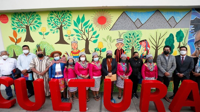 Ministerio de Cultura inaugura muralización artística que realza relación de los pueblos indígenas con la conservación del medio ambiente