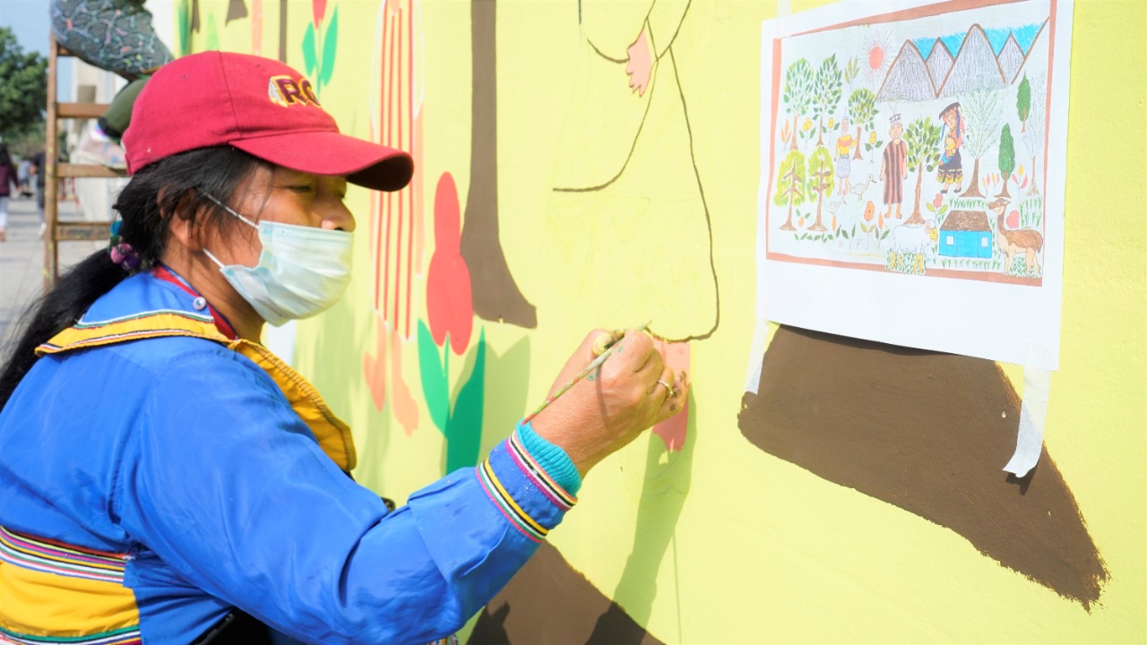 Ministerio de Cultura inaugura muralización artística que realza relación de los pueblos indígenas con la conservación del medio ambiente