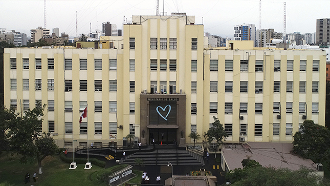 Fachada del Minsa