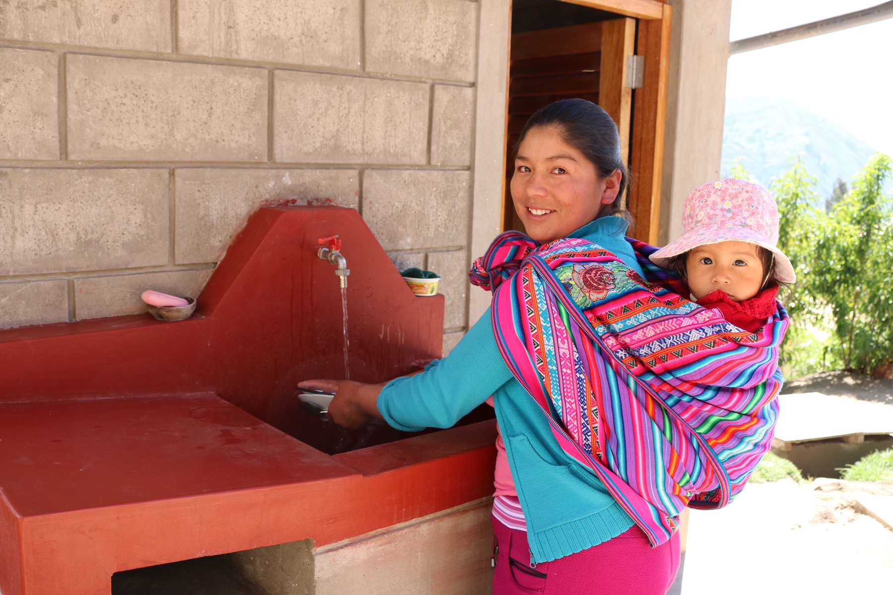 Más de 2 millones de peruanos de áreas rurales se beneficiarán con agua clorada