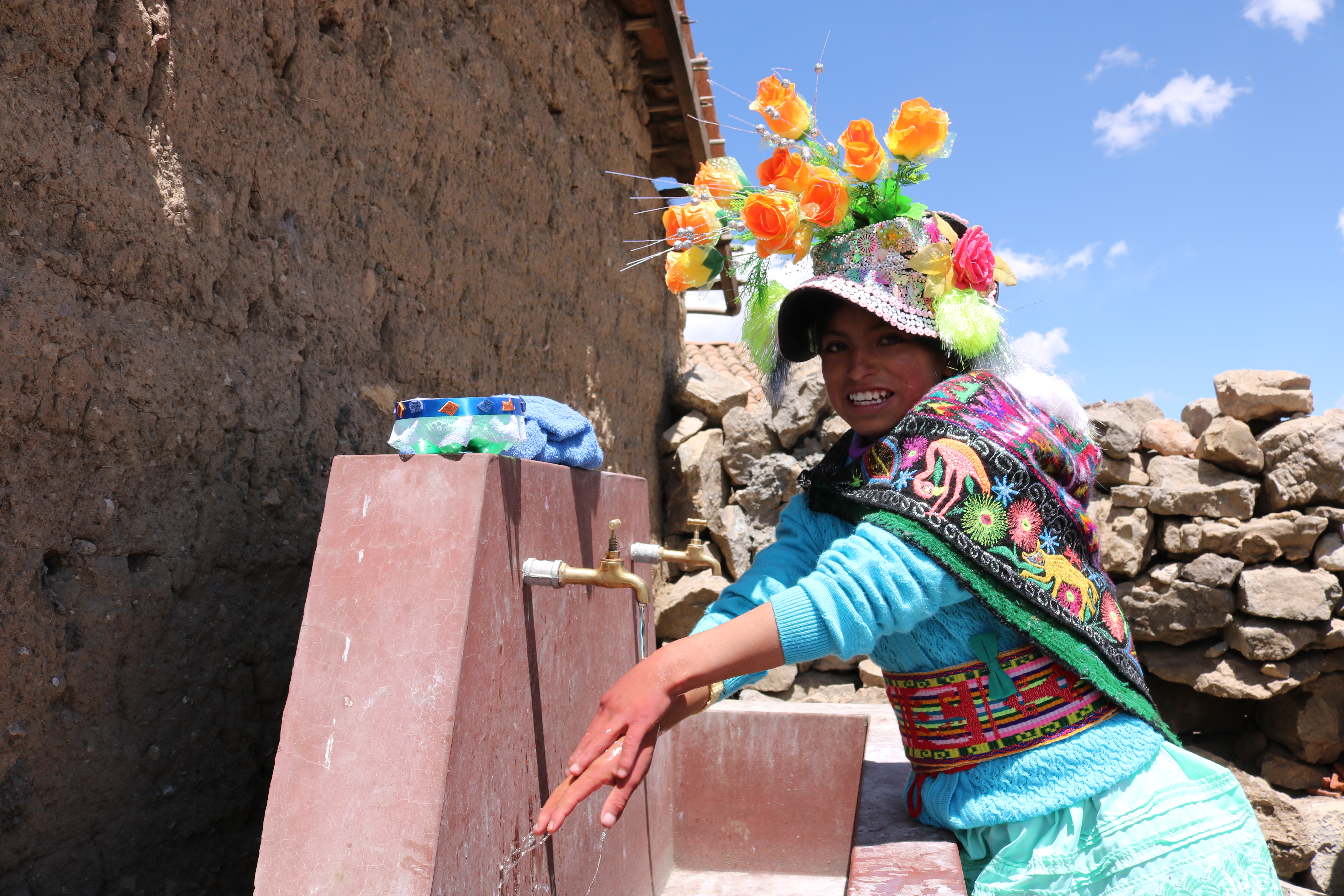 Más de 2 millones de peruanos de áreas rurales se beneficiarán con agua clorada