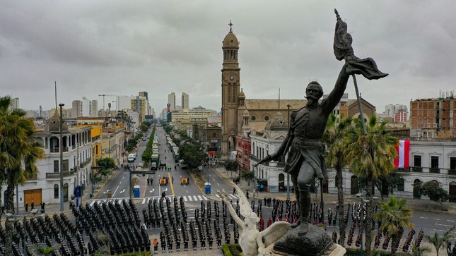 Foto de la Plaza Bolognesi
