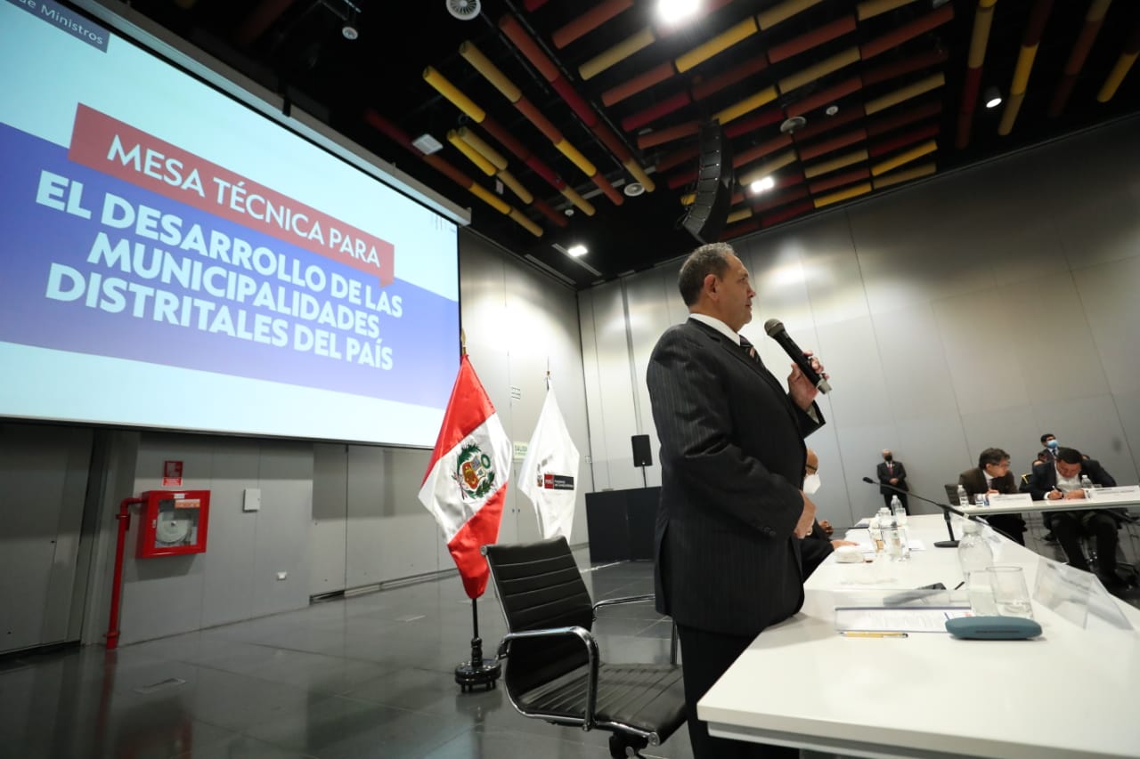 Ministro de Defensa en la Mesa Técnica de Desarrollo de Municipalidades Distritales