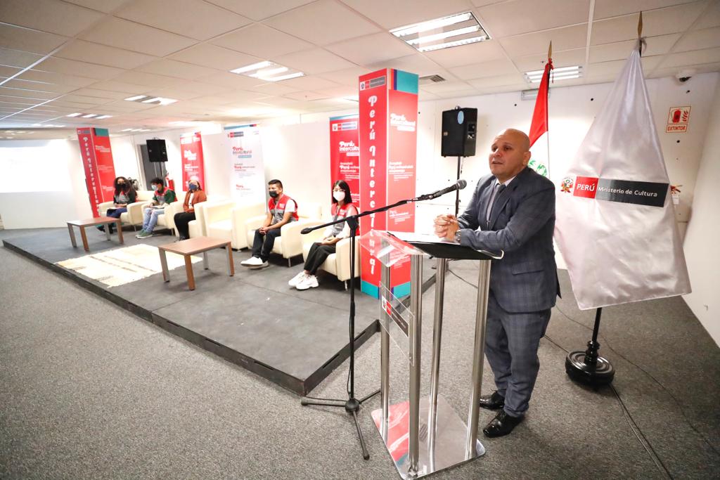 Ministro de Cultura: “Los políticos estamos para trabajar y sacar adelante al Perú que espera mucho de nosotros”