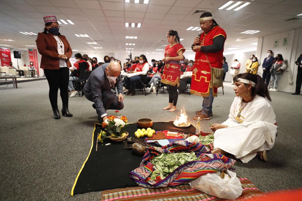 Ministro de Cultura: “Los políticos estamos para trabajar y sacar adelante al Perú que espera mucho de nosotros”