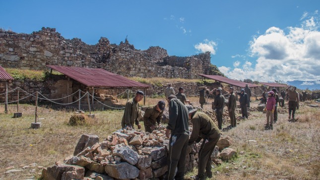La Libertad: Integrantes del Batallón de Infantería Motorizado contribuyeron al mantenimiento de Marcahuamachuco