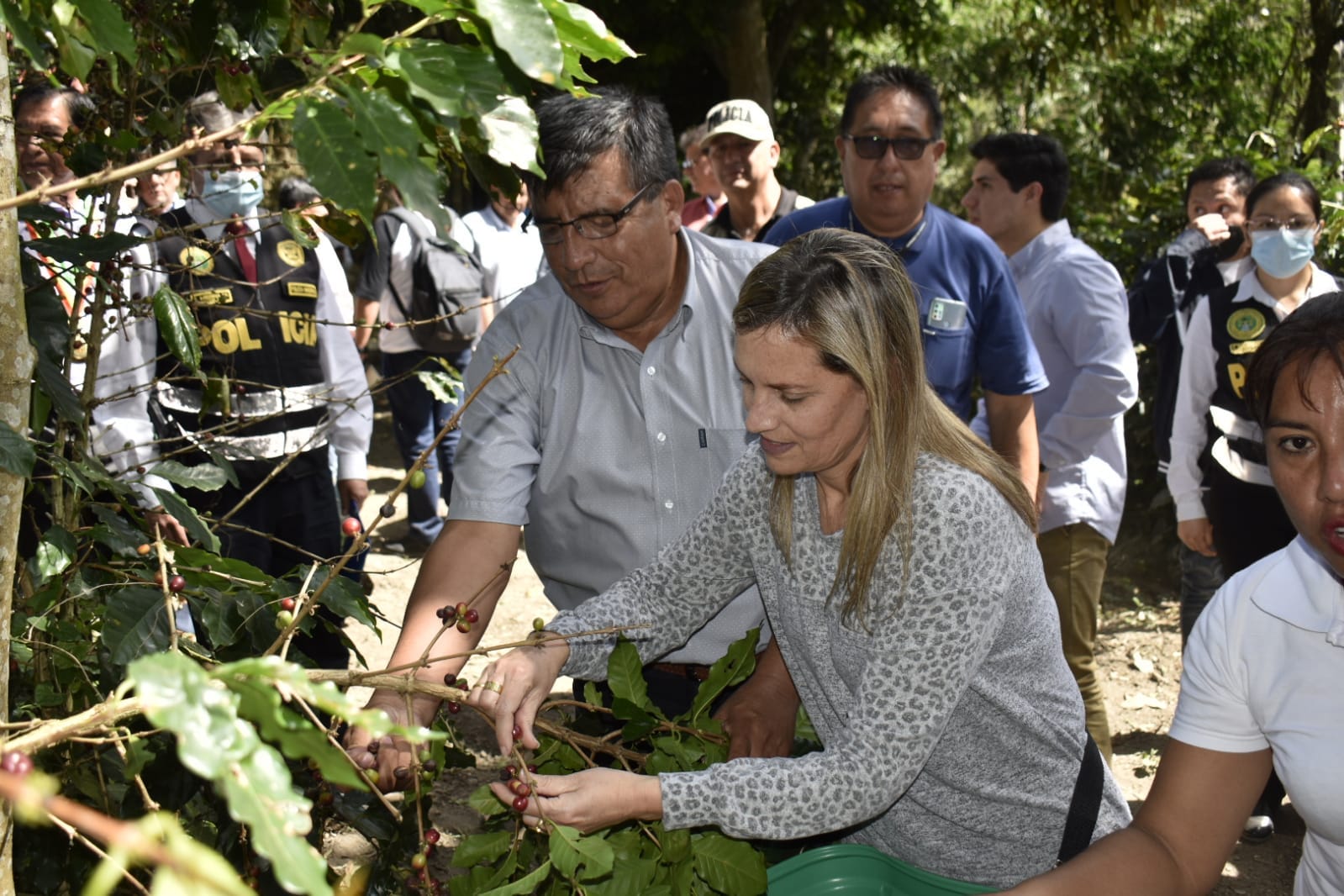 Compromiso de incorporación de La Convención en ley de fortalecimiento de cadenas productivas del café y cacao
