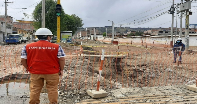Contraloría alerta riesgos de incremento de costos en obras viales valorizadas en S/ 10 millones