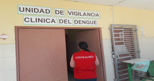 Auditora visita Unidad de Vigilancia Clínica del dengue en establecimiento de la Dirección Regional de Salud de Piura